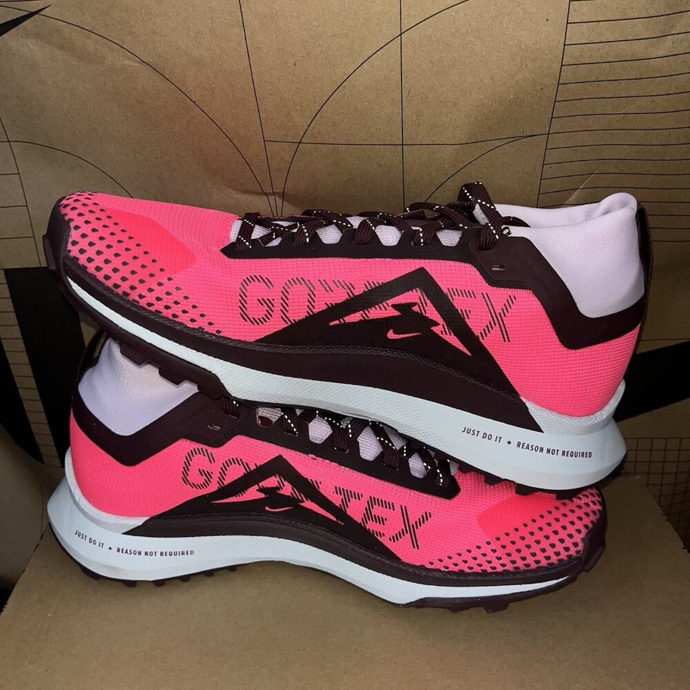 NEW Nike React Pegasus Trail 4 GTX Hyper Pink FN7769 600 Women's Size 7 - Picture 2 of 6